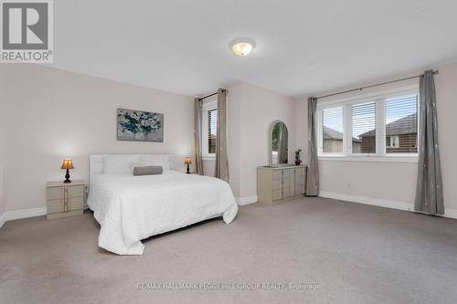 77 Graihawk Drive, Barrie, ON - Indoor Photo Showing Bedroom
