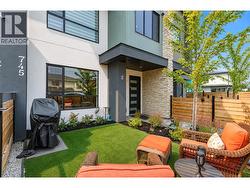 747 Patterson Avenue Unit# 2 Kelowna, BC V1Y 5C9
