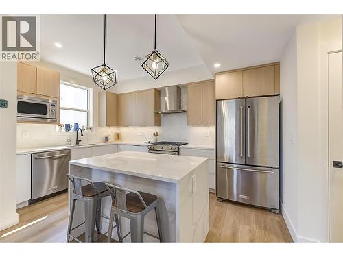 Contemporary Finishes - 747 Patterson Avenue Unit# 2, Kelowna, BC - Indoor Photo Showing Kitchen