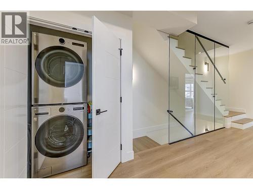 Convenient upper-level laundry - 747 Patterson Avenue Unit# 2, Kelowna, BC - Indoor Photo Showing Laundry Room