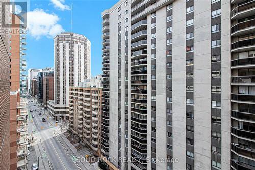 1204 - 475 Laurier Avenue W, Ottawa, ON - Outdoor With Facade