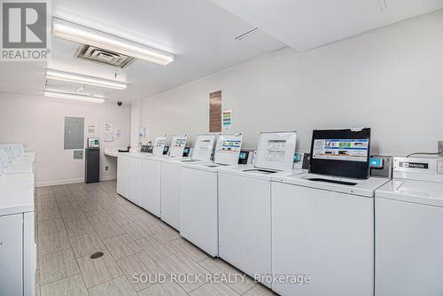 1204 - 475 Laurier Avenue W, Ottawa, ON - Indoor Photo Showing Laundry Room