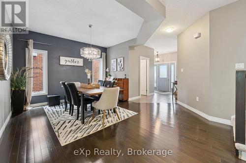 41 Westra Drive, Guelph (Willow West/Sugarbush/West Acres), ON - Indoor Photo Showing Dining Room