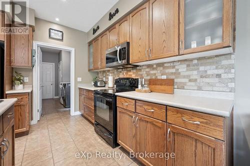 41 Westra Drive, Guelph (Willow West/Sugarbush/West Acres), ON - Indoor Photo Showing Kitchen
