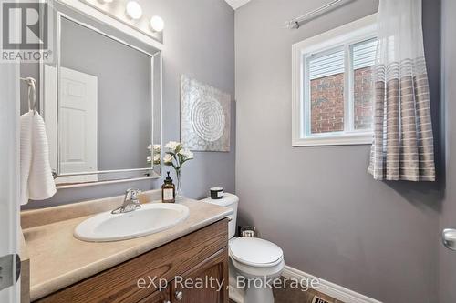 41 Westra Drive, Guelph (Willow West/Sugarbush/West Acres), ON - Indoor Photo Showing Bathroom