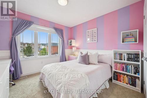 41 Westra Drive, Guelph (Willow West/Sugarbush/West Acres), ON - Indoor Photo Showing Bedroom
