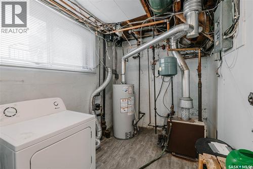1012 2Nd Street E, Saskatoon, SK - Indoor