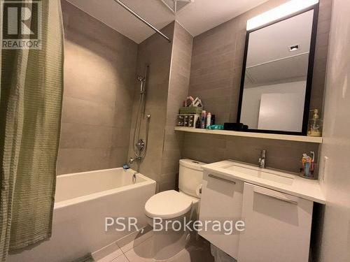 710 - 501 Adelaide Street W, Toronto, ON - Indoor Photo Showing Bathroom