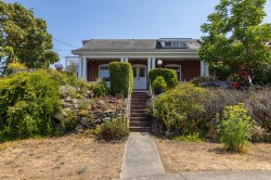 609 Mary St Victoria, BC V9A 3W4