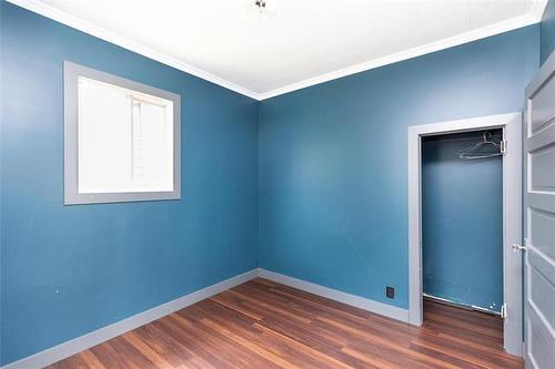 250 Toronto Ave, Morris, MB - Indoor Photo Showing Other Room