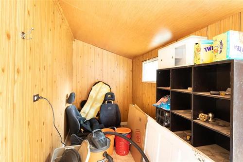 250 Toronto Ave, Morris, MB - Indoor Photo Showing Other Room