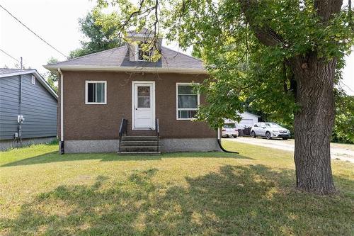 250 Toronto Ave, Morris, MB - Outdoor