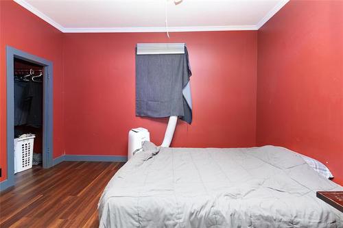 250 Toronto Ave, Morris, MB - Indoor Photo Showing Bedroom