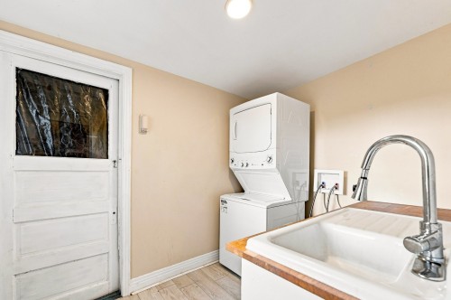 Salle de lavage - 7455 Boul. Lasalle, Montréal (Verdun/Île-Des-Soeurs), QC - Indoor Photo Showing Laundry Room