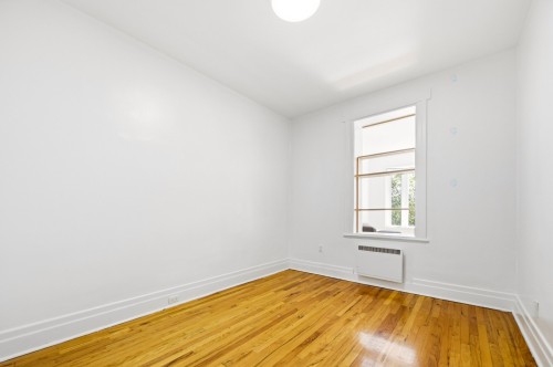 Chambre à coucher - 654 Rue Brault, Montréal (Verdun/Île-Des-Soeurs), QC - Indoor Photo Showing Other Room