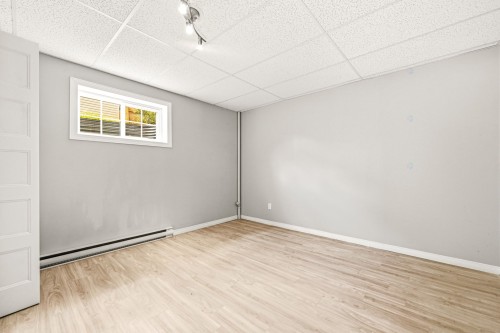 Chambre à coucher - 892 37E Rue B, Saint-Georges, QC - Indoor Photo Showing Other Room