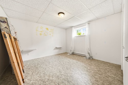 Chambre à coucher - 892 37E Rue B, Saint-Georges, QC - Indoor Photo Showing Other Room