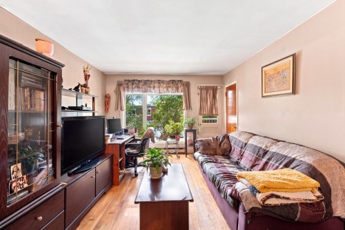 Living Room - 2365  - 2367 Rue French, Montréal (Mercier/Hochelaga-Maisonneuve), QC - Indoor Photo Showing Living Room