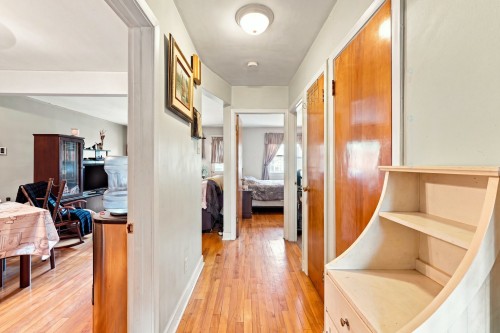 Mud Room - 2365  - 2367 Rue French, Montréal (Mercier/Hochelaga-Maisonneuve), QC - Indoor Photo Showing Other Room