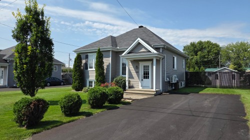 Façade - 134 2E Avenue, Grenville, QC - Outdoor With Facade