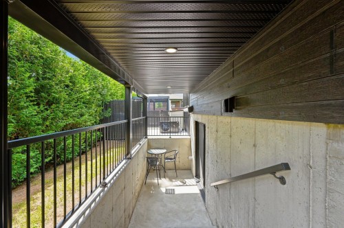 Mud Room - 48Z Boul. Des Mésanges, Saint-Charles-Borromée, QC - Outdoor With Exterior