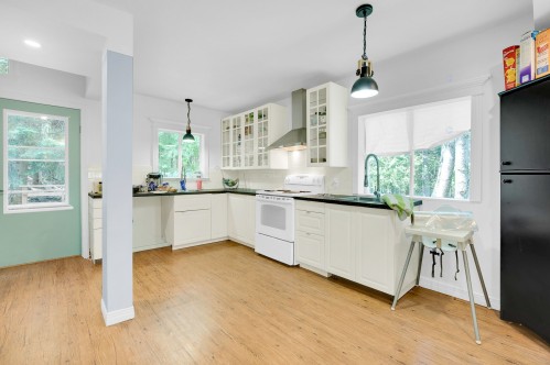 Cuisine - 6552 Rue Morin, Val-Morin, QC - Indoor Photo Showing Kitchen With Upgraded Kitchen