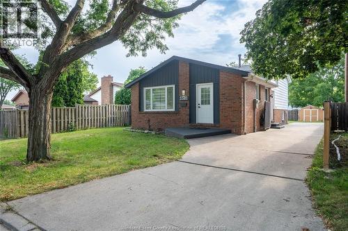 3381 Pineview Crescent, Windsor, ON - Outdoor
