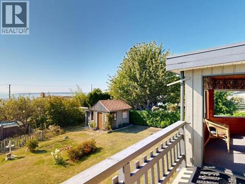 3763 Selkirk Ave, Powell River, BC - Outdoor