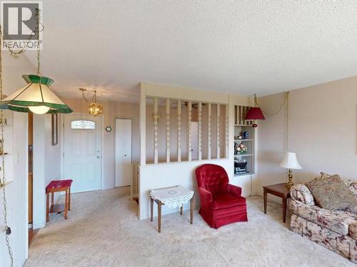 3763 Selkirk Ave, Powell River, BC - Indoor