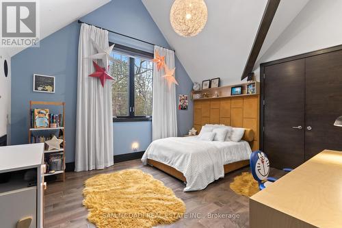 1031 Welwyn Drive, Mississauga, ON - Indoor Photo Showing Bedroom