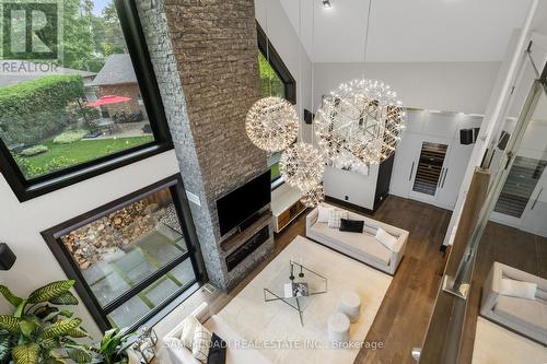 1031 Welwyn Drive, Mississauga, ON - Indoor Photo Showing Other Room With Fireplace
