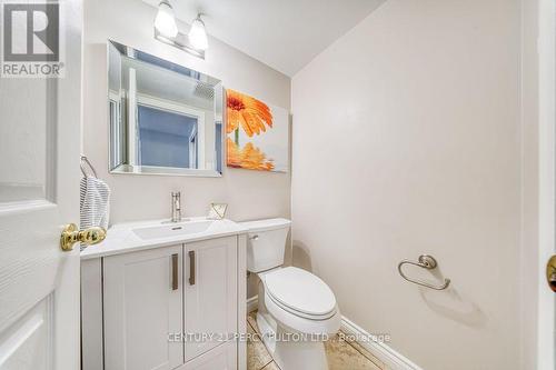 5522 Holbrook Road, Mississauga, ON - Indoor Photo Showing Bathroom