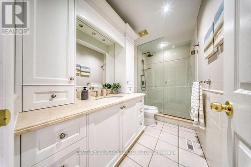 5522 Holbrook Road, Mississauga, ON - Indoor Photo Showing Bathroom