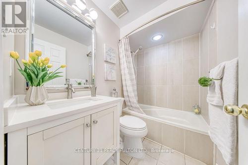 5522 Holbrook Road, Mississauga, ON - Indoor Photo Showing Bathroom