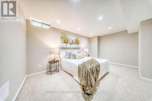5522 Holbrook Road, Mississauga, ON - Indoor Photo Showing Bedroom