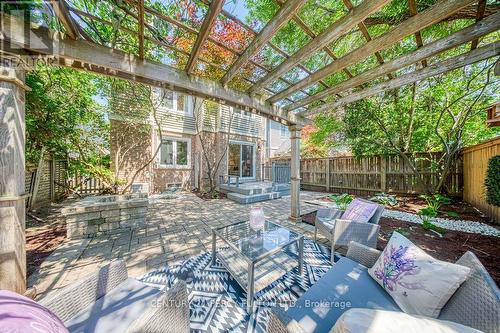 5522 Holbrook Road, Mississauga, ON - Outdoor