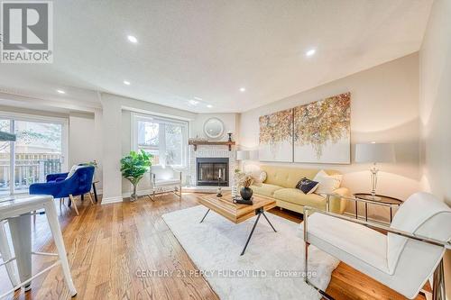 5522 Holbrook Road, Mississauga, ON - Indoor Photo Showing Living Room With Fireplace
