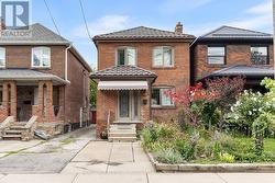134 HOLLAND PARK AVENUE Toronto, ON M6E 1L6