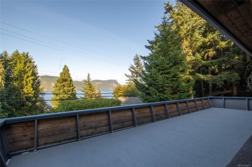 1038 Redcap St, Duncan, BC 