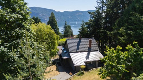 1038 Redcap St, Duncan, BC 