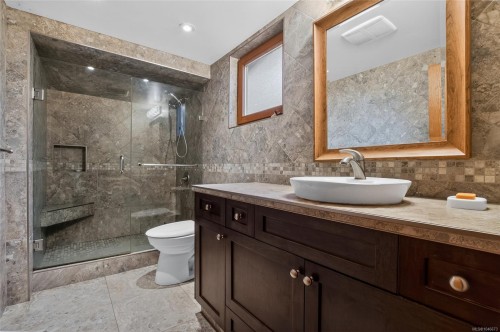 1038 Redcap St, Duncan, BC 