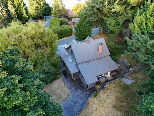 1038 Redcap St, Duncan, BC 