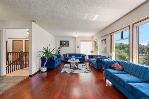 3301 Argyle Pl, Saanich, BC 