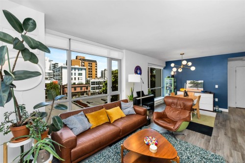 #402-838 Broughton St  Victoria, BC V8W 1E4