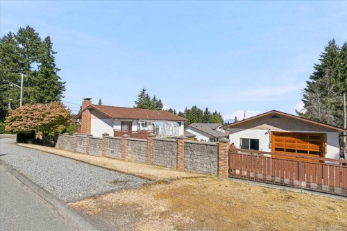 5500 Kenwill Dr, Nanaimo, BC 