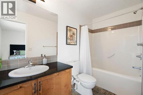 12 Fireside Burrow, Cochrane, AB - Indoor Photo Showing Bathroom