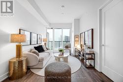 2410 - 575 BLOOR STREET E Toronto, ON M4W 0B2
