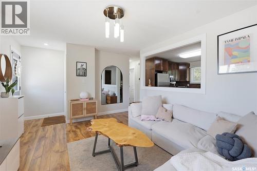 165 Acadia Court, Saskatoon, SK - Indoor Photo Showing Living Room