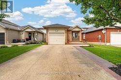 125 HAWKINS DRIVE  Cambridge, ON N1T 1Z8