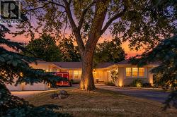 62 NORTHDALE ROAD Toronto, ON M2L 2M1